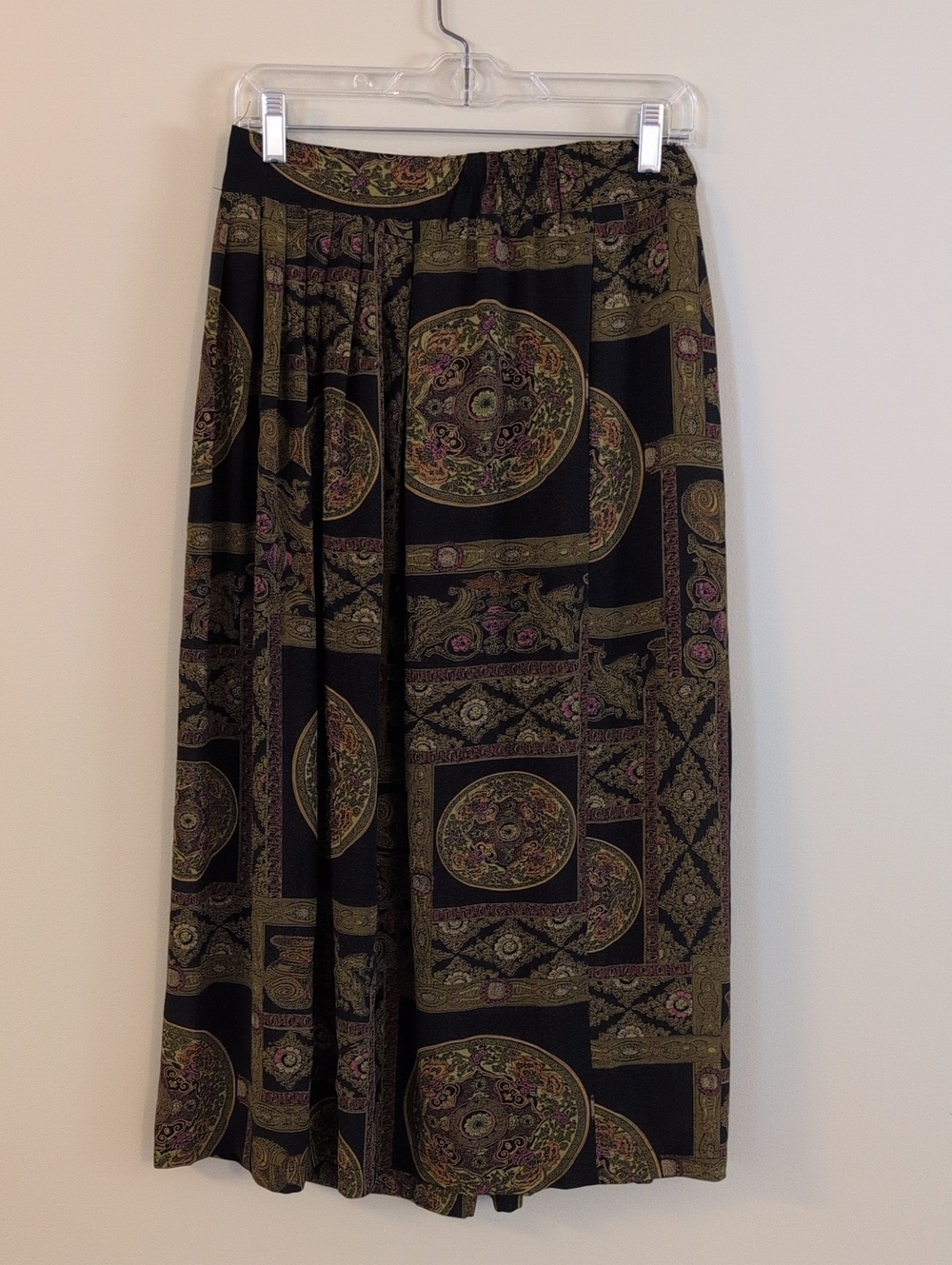 Black Paisley Medallion Midi Skirt - Elegant Printed Panel